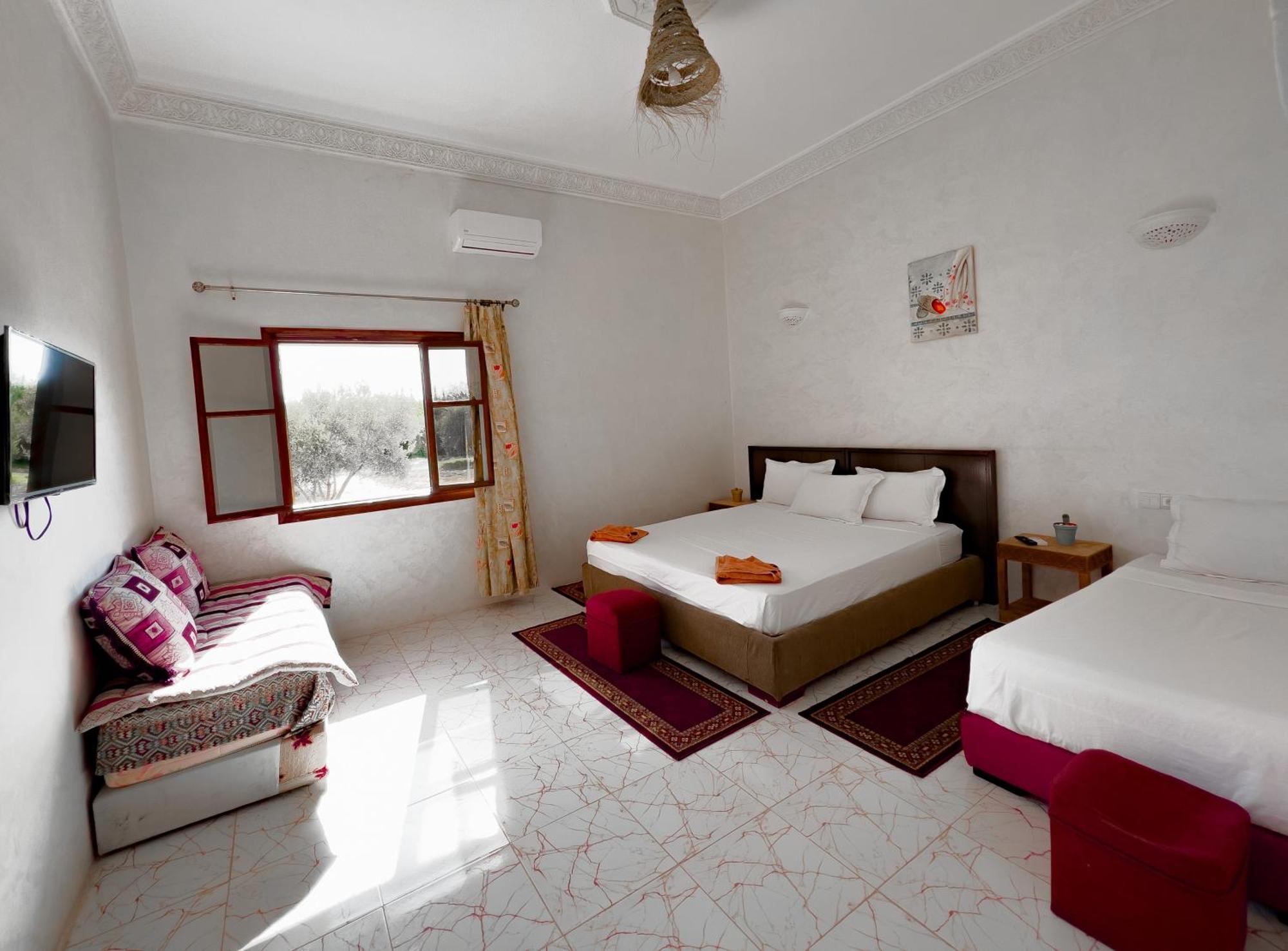 Guest House Qodwa Sidi Abdallah Ghiat Esterno foto